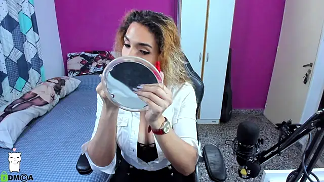 Snapshot of Sweet-Secret_ chatting on 11/09/25, 09:35 Sweet-Secret online show from 11/09/25, 09:35