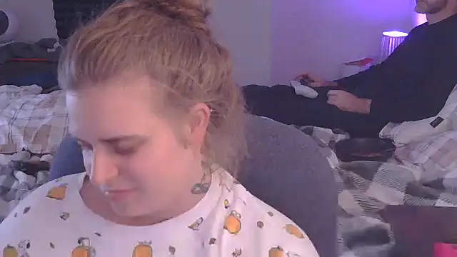 Snapshot of Sexyblonde12344 chatting on 11/04/25, 12:21 Sexyblonde12344 online show from 11/04/25, 12:21