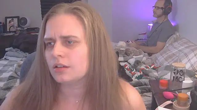 Snapshot of Sexyblonde12344 chatting on 11/07/25, 11:38 Sexyblonde12344 online show from 11/07/25, 11:38