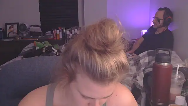 Snapshot of Sexyblonde12344 chatting on 11/28/25, 03:53 Sexyblonde12344 online show from 11/28/25, 03:53