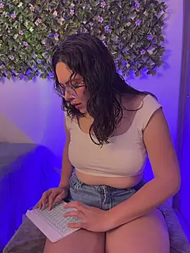 Katheerine online show from 11/25/25, 12:54