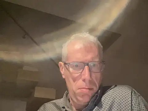 choupipat1 online show from 10/03/25, 04:20