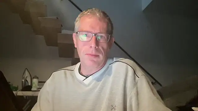 choupipat1 online show from 10/29/25, 06:37