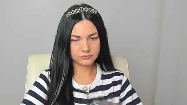 Lune Moon online show from 11/26/25, 06:36