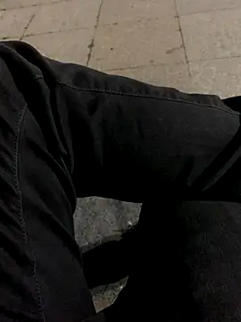 Snapshot of sesa12 chatting on 11/21/25, 08:51 sesa12 online show from 11/21/25, 08:51