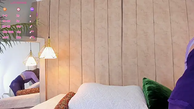 Snapshot of Anantaa_ chatting on 09/27/25, 11:48 Anantaa  online show from 09/27/25, 11:48