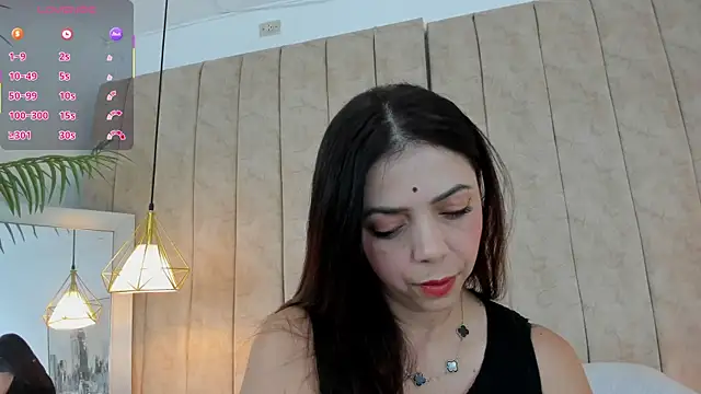 Snapshot of Anantaa_ chatting on 10/06/25, 11:40 Anantaa  online show from 10/06/25, 11:40