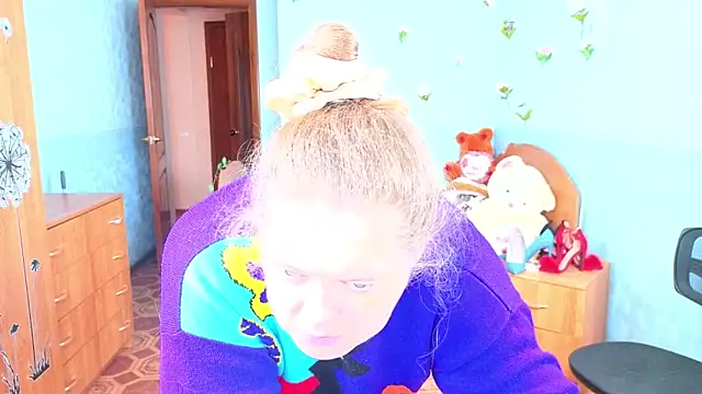 Snapshot of Audrey_Aura chatting on 09/28/25, 05:02 Audrey Aura online show from 09/28/25, 05:02