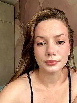 Rosie Holmes  online show from 09/26/25, 05:11