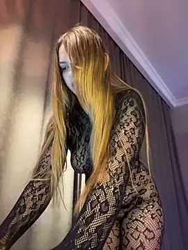 Nikole Boom online show from 09/25/25, 07:06