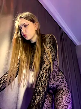 Nikole Boom online show from 10/12/25, 06:29