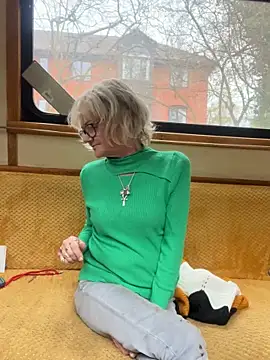 Snapshot of ladyboatlady chatting on 11/16/25, 09:26 ladyboatlady online show from 11/16/25, 09:26