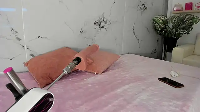 scarlett enjoy1 online show from 11/22/25, 08:57