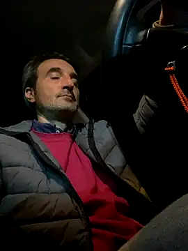 Snapshot of sasatimido chatting on 10/31/25, 05:58 sasatimido online show from 10/31/25, 05:58