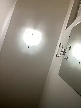 Snapshot of sasatimido chatting on 11/12/25, 03:29 sasatimido online show from 11/12/25, 03:29