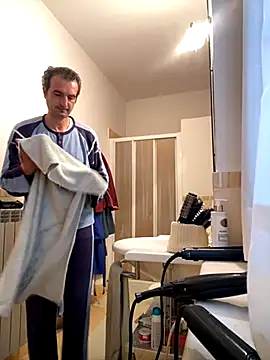 Snapshot of sasatimido chatting on 11/15/25, 08:00 sasatimido online show from 11/15/25, 08:00