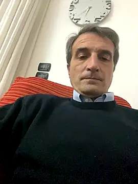 Snapshot of sasatimido chatting on 12/13/25, 10:15 sasatimido online show from 12/13/25, 10:15