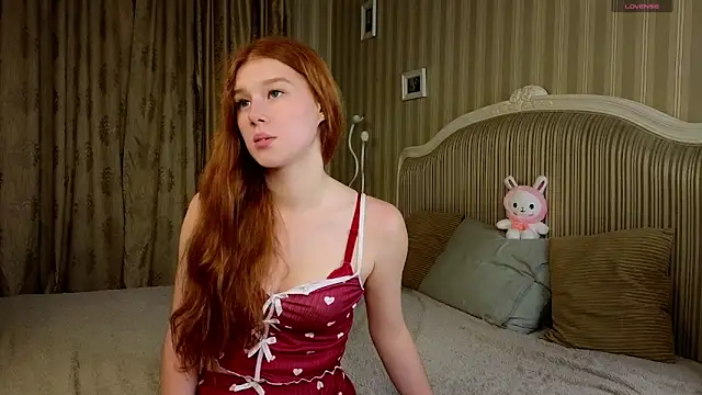 Juuulia  online show from 09/27/25, 02:44