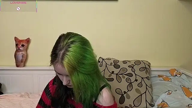 Snapshot of PortiaHedge chatting on 09/28/25, 06:46 PortiaHedge online show from 09/28/25, 06:46