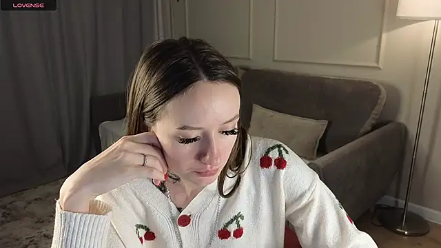 Snapshot of cutienaughtygirl chatting on 11/24/25, 12:16 cutienaughtygirl online show from 11/24/25, 12:16