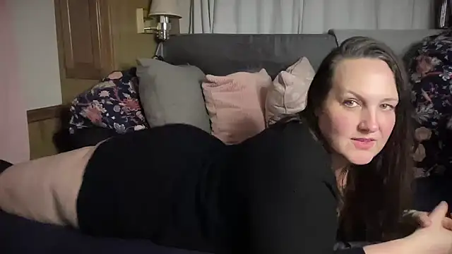 Just Trudy online show from 11/30/25, 02:15