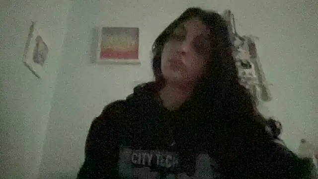 Snapshot of sup3rn0v4 chatting on 10/26/25, 02:01 sup3rn0v4 online show from 10/26/25, 02:01