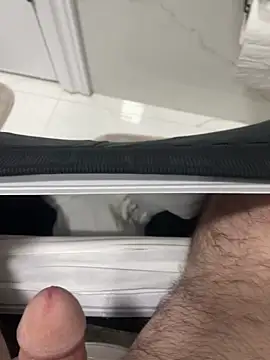 Heros2000 online show from 10/22/25, 01:00