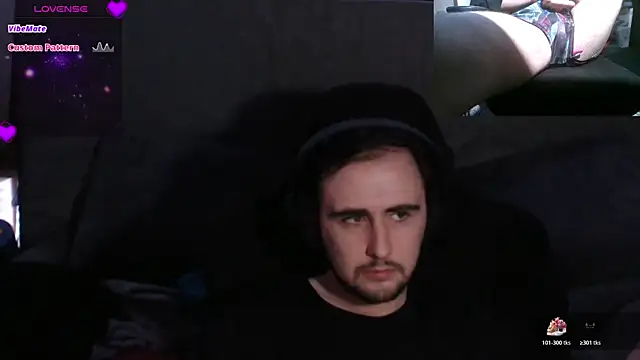 Snapshot of cjhouse96 chatting on 11/12/25, 03:51 cjhouse96 online show from 11/12/25, 03:51