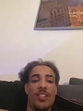 luluycoco online show from 10/18/25, 10:10