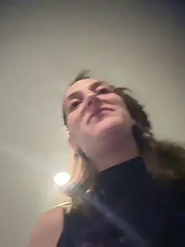 MrsSizzle online show from 10/19/25, 08:15