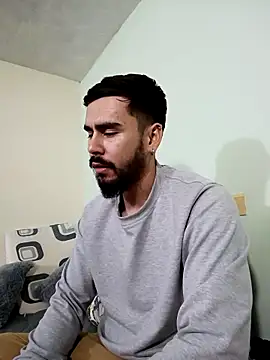 Maximiliano444 online show from 09/30/25, 02:49