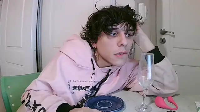 Snapshot of f3lifeliz chatting on 10/05/25, 09:24 f3lifeliz online show from 10/05/25, 09:24