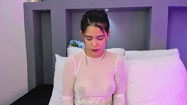 MaiaaCandy online show from 10/12/25, 08:52