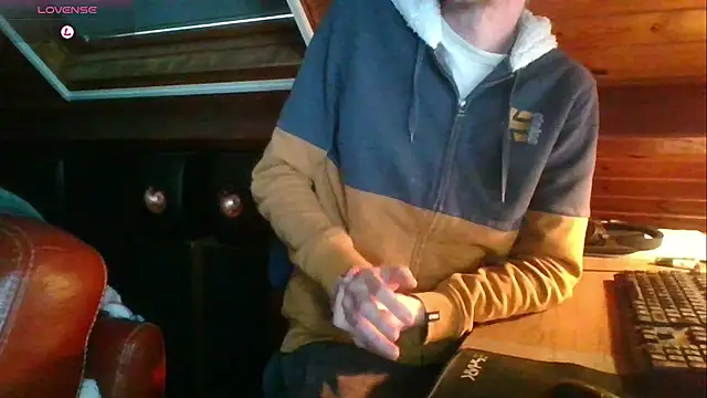 Snapshot of Vrenico-SC chatting on 09/22/25, 03:58 Vrenico-SC online show from 09/22/25, 03:58