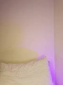 Snapshot of AmaiaSalvatore chatting on 11/26/25, 10:11 AmaiaSalvatore online show from 11/26/25, 10:11