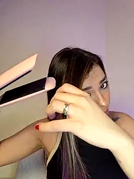 Snapshot of AmaiaSalvatore chatting on 11/28/25, 09:28 AmaiaSalvatore online show from 11/28/25, 09:28