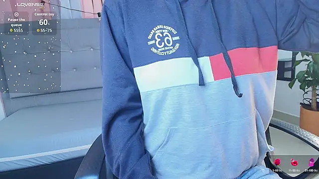 saray reese online show from 09/27/25, 12:32