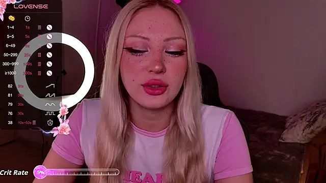 Snapshot of LeksaCandy chatting on 12/05/25, 03:26 LeksaCandy online show from 12/05/25, 03:26