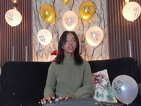 Pauline Fox online show from 11/16/25, 03:12