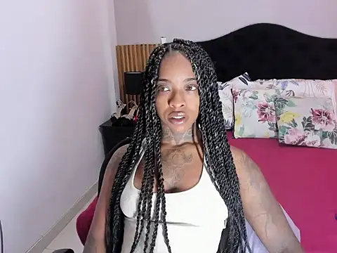 Snapshot of Pauline_Fox chatting on 03/30/26, 02:45 Pauline Fox online show from 03/30/26, 02:45