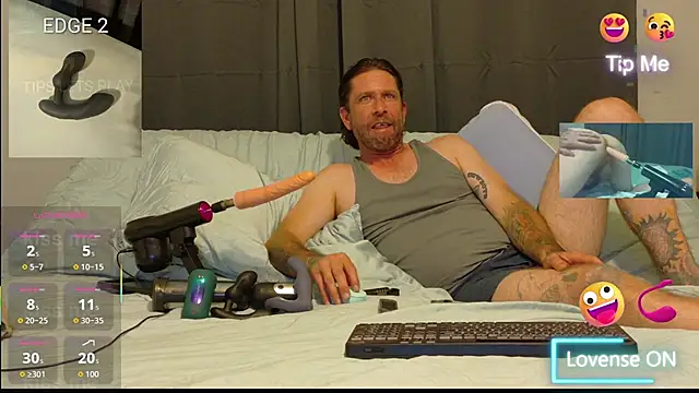 danoo84 online show from 10/14/25, 03:29