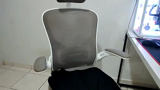 isabelly08ty online show from 07/17/26, 10:47