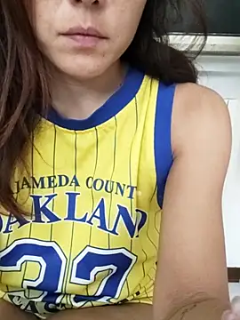 Snapshot of alicepavia22 chatting on 09/19/25, 07:58 alicepavia22 online show from 09/19/25, 07:58