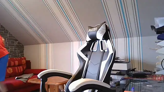 Snapshot of vers92_seb chatting on 11/09/25, 08:56 vers92 seb online show from 11/09/25, 08:56