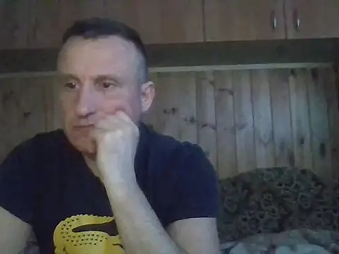 Maksymilian1 online show from 03/18/26, 05:27