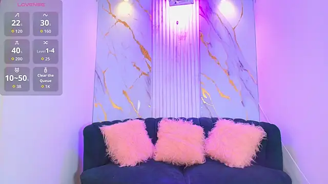 Snapshot of Mhiaa_Sweet chatting on 10/23/25, 12:04 Mhiaa Sweet online show from 10/23/25, 12:04