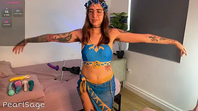 Pearl Sage online show from 10/28/25, 11:29