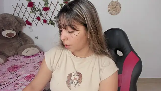 emma grays2 online show from 11/20/25, 05:40