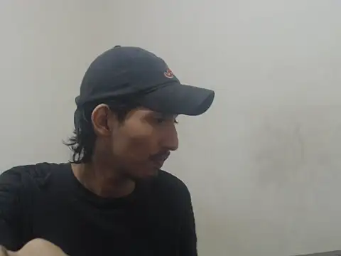 snackontime18 online show from 06/09/26, 03:51