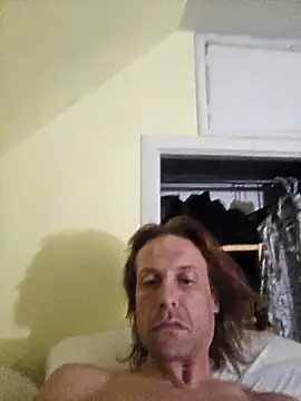 Snapshot of Danny19867 chatting on 09/28/25, 01:33 Danny19867 online show from 09/28/25, 01:33